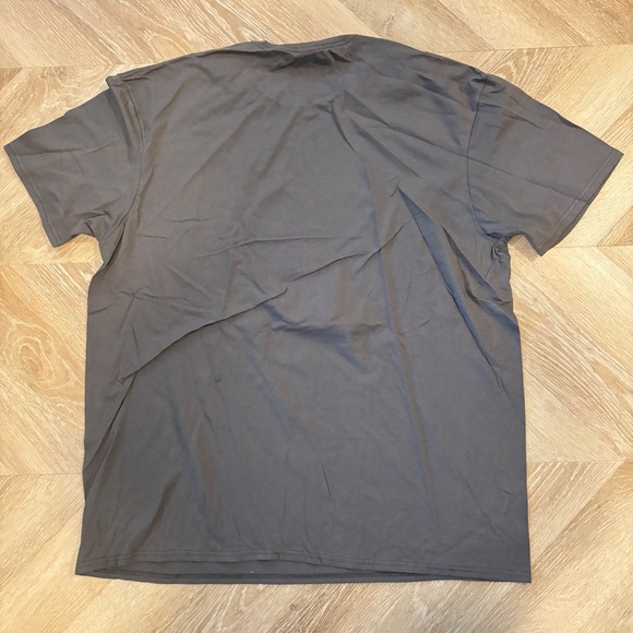NWOT Grateful Dead Gray Graphic T-Shirt - Picture 3 of 5